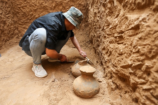 Massive cemetery from Western Han Dynasty unearthed in Xi'an