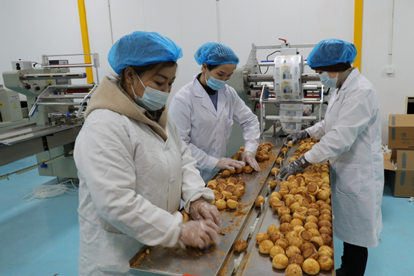 Horgos sends 1 million buns to aid Xi'an