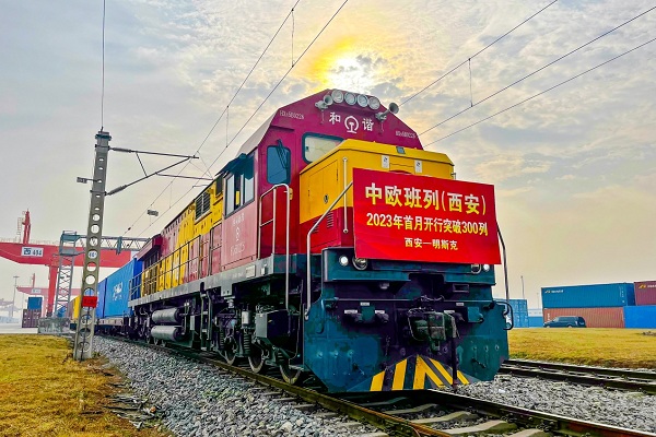 China-Europe freight train (Shaanxi) speeds up operations 