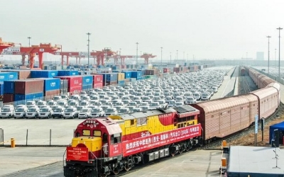 Intl freight train helps Shaanxi autos go global 