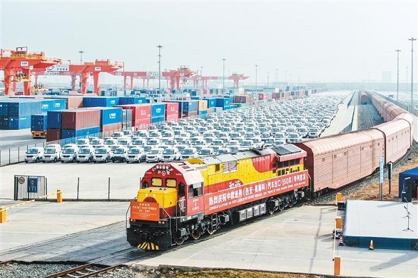 From Xi'an to the world: Intl freight train sees enduring development