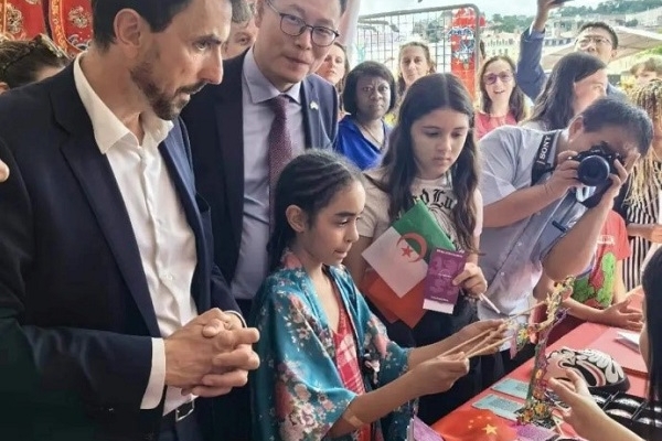 Xi'an's intangible cultural heritage shines at France's Consular Festival