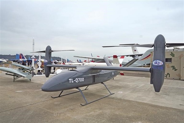 Shaanxi aviation products shine at Airshow China