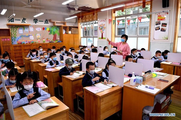 Xi'an resumes class for first to third grades of primary schools