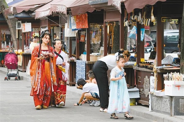 Xi'an emerges as hot summer travel destination